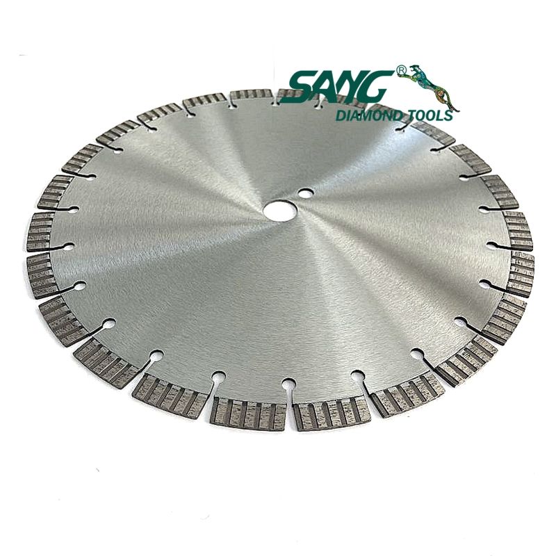 cuchilla de sierra de diamante turbo segmentada con láser para cortar concreto