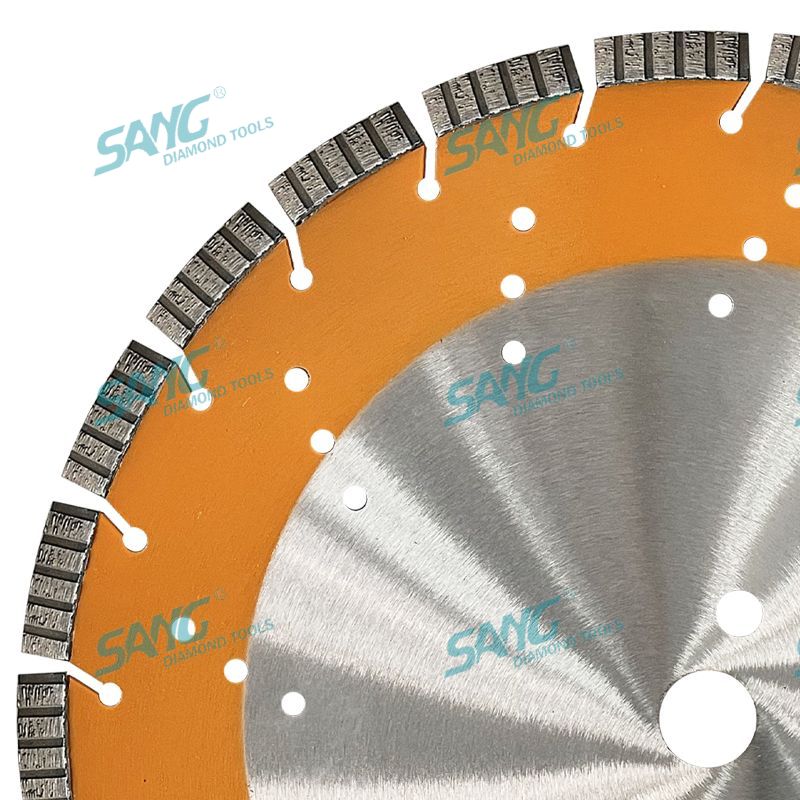 Hoja de sierra de diamante turbo segmentada láser láser de 14 pulgadas de 14 pulgadas para reforzar el concreto